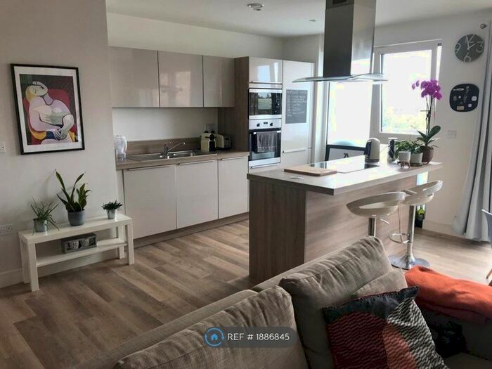 1 Bedroom Flat To Rent In Mandara Place, London, SE8