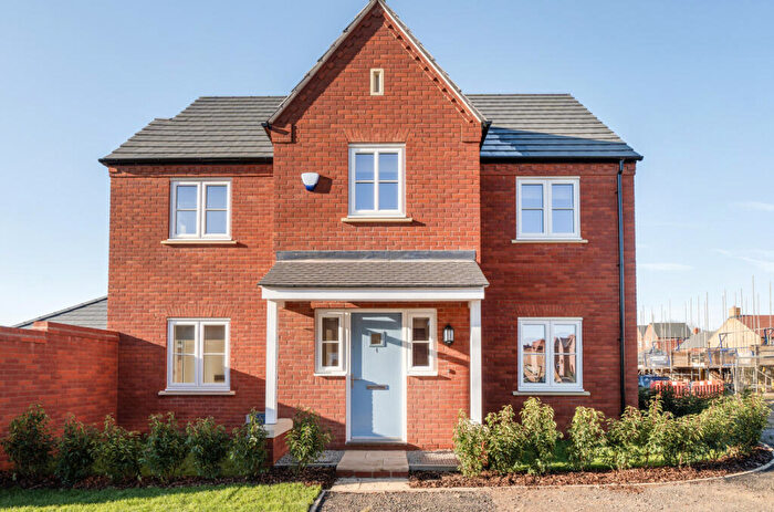 4 Bedroom House To Rent In Old Manor End, Upton, NN5