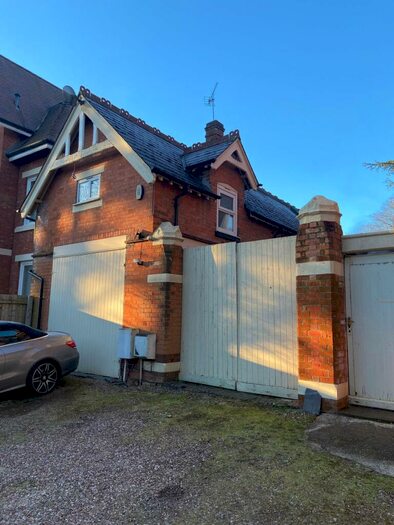 2 Bedroom Property To Rent In The Coach House, Westfield Road, Edgbaston, Birmingham, West Midlands, B15