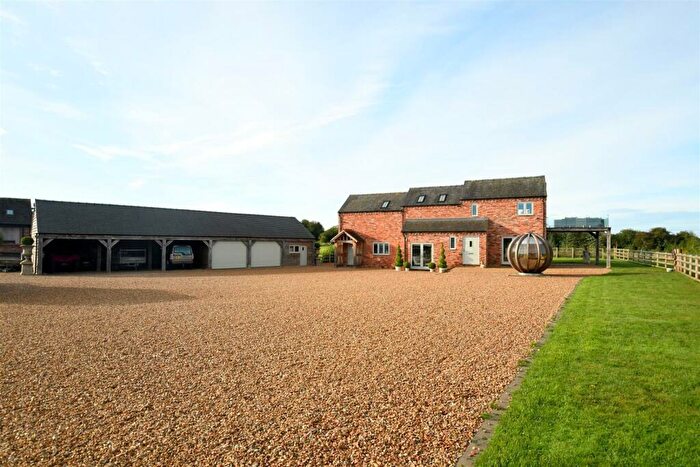 4 Bedroom Barn Conversion For Sale In The Pump House, New Gate Court, Main Road, Anslow, DE13