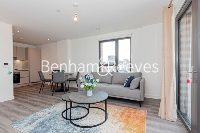 1 Bedroom Flat To Rent In Brook Avenue, Wembley Park, HA9