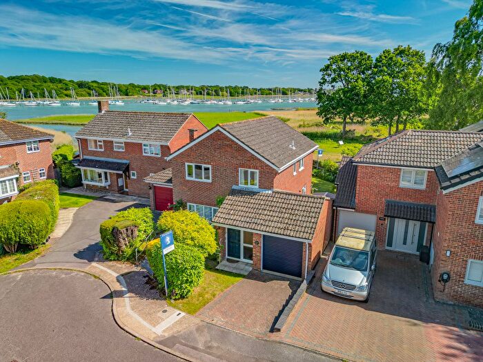 4 Bedroom Detached House For Sale In Mariners Close, Hamble-Le-Rice, SO31