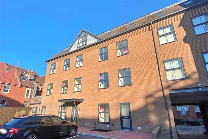 2 Bedroom Flat For Sale In Westbourne, BH2