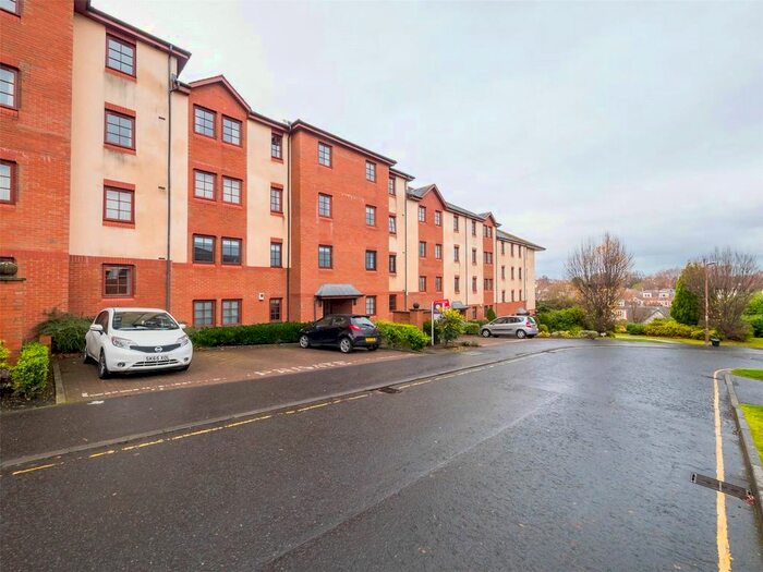 3 Bedroom Flat To Rent In Orchard Brae Avenue, Edinburgh, EH4
