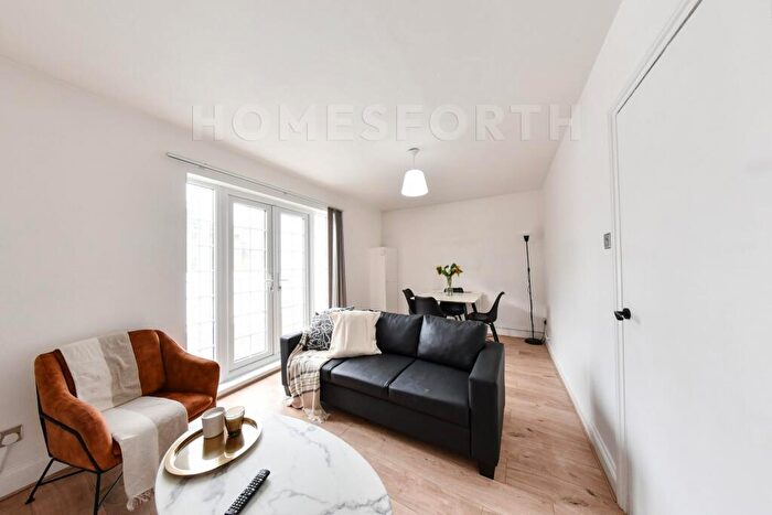 2 Bedroom Flat For Sale In Sylvester Path, Hackney, E8