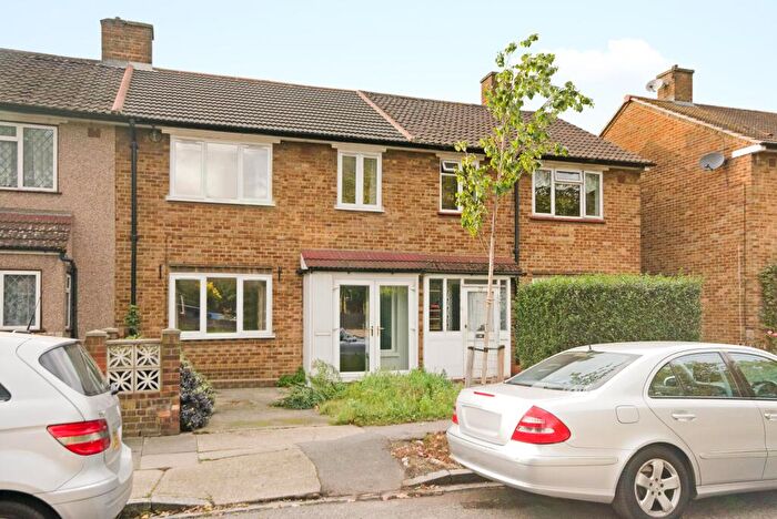 3 Bedroom Terraced House To Rent In Tarling Road, Canning Town, London, E16