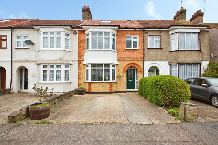 4 Bedroom Terraced House For Sale In Norwood Avenue, Romford, Essex, RM7