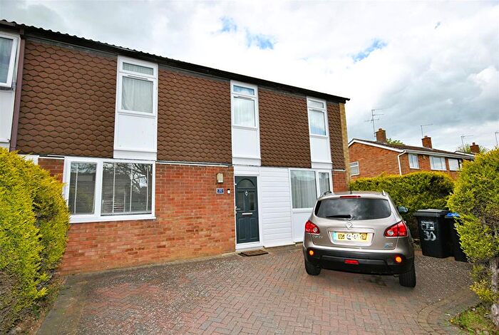3 Bedroom End Terrace House For Sale In Keswick Drive, Northampton, NN3