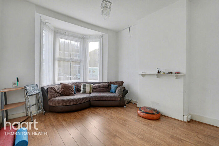 2 Bedroom Semi Detached House For Sale In Saxon Road, London, SE25