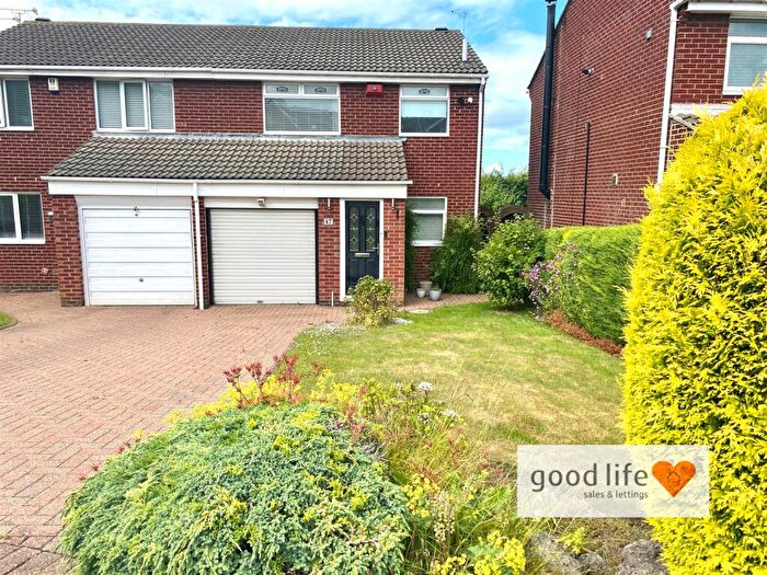 3 Bedroom Semi Detached House For Sale In Bishops Way, Chapel Garth, Sunderland, SR3