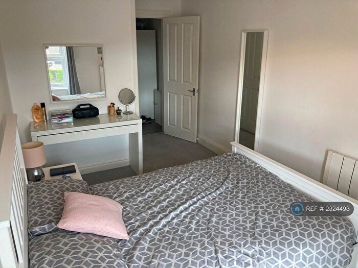 1 Bedroom Flat To Rent In Bournemouth Road, Poole, BH14
