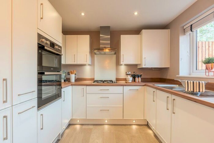 3 Bedroom Semi-Detached House For Sale In Off Bennetts Rd S, Coventry, West Midlands, CV6