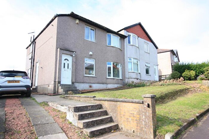3 Bedroom Flat To Rent In Crofthouse Drive, Glasgow, G44