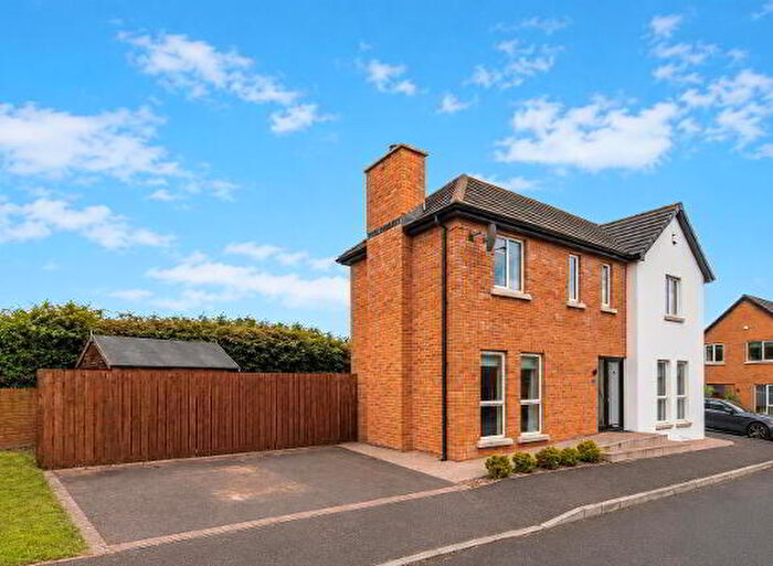 3 Bedroom Detached House For Sale In Lakeview Manor, Newtownards, BT23