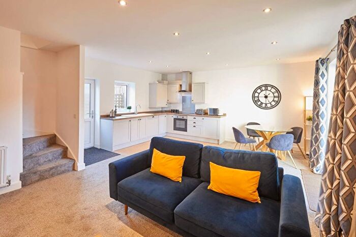 2 Bedroom Flat To Rent In Whitby, YO21