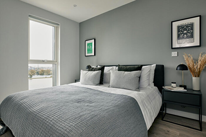 2 Bedroom Apartment To Rent In Wickford Way, Wickford Way, London, E17