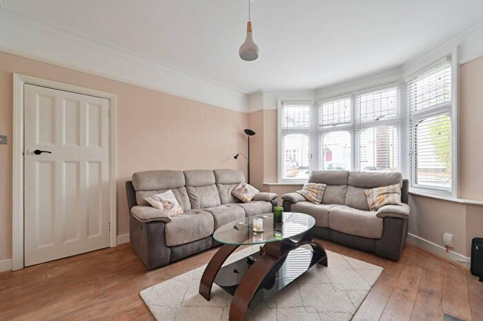 3 Bedroom Semi Detached House For Sale In Chandos Road, Harrow, HA1