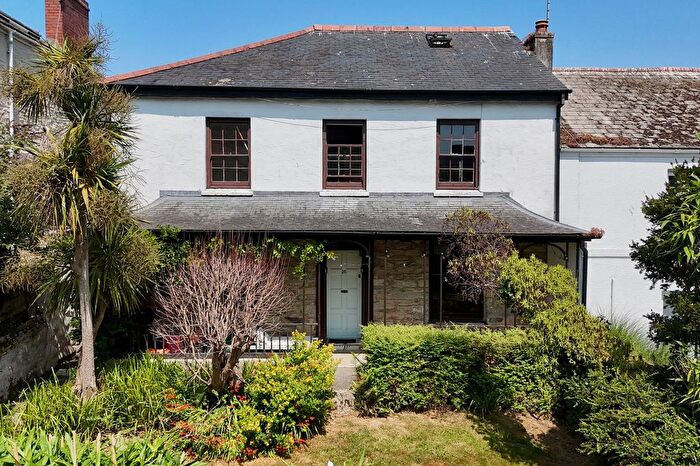 3 Bedroom Flat For Sale In Kimberley Park Road, Falmouth, TR11