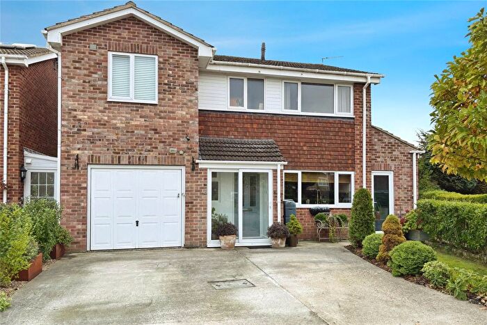 4 Bedroom Detached House For Sale In Whitehorse Way, Westbury, BA13