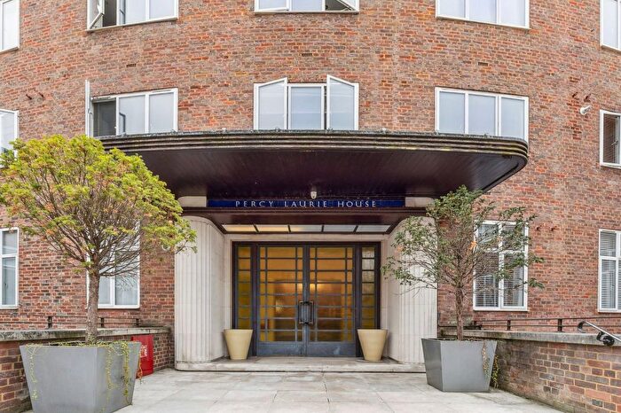 3 Bedroom Flat For Sale In Percy Laurie House, Upper Richmond Road, SW15