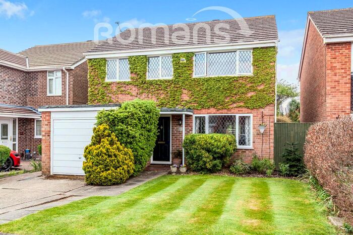 4 Bedroom Detached House To Rent In Moor End, Holyport, Maidenhead, SL6