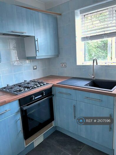 2 Bedroom Maisonette To Rent In Solihull, Solihull, B92