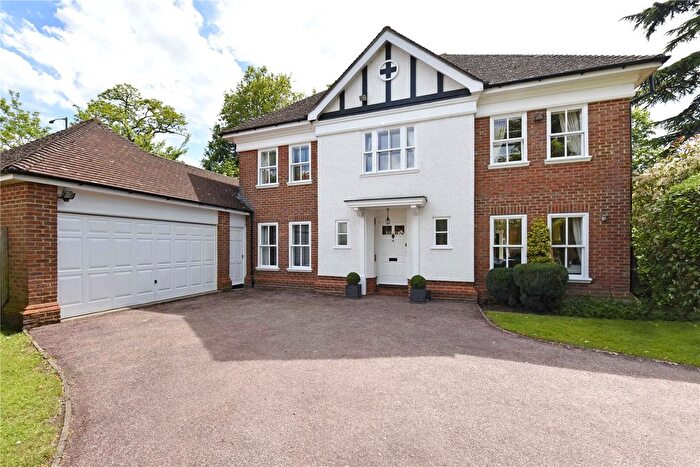 5 Bedroom Detached House To Rent In Queens Acre, Windsor, Berkshire, SL4