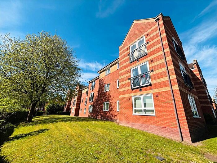 2 Bedroom Flat For Sale In Regent Street, Smethwick, West Midlands, B66