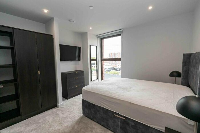 2 Bedroom Apartment To Rent In Parliament Square Crump St, Liverpool, Merseyside, L1