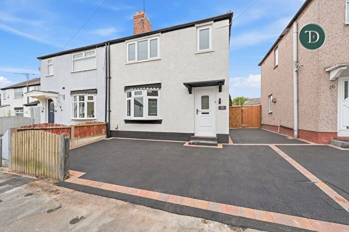 2 Bedroom Semi Detached House For Sale In Hawthorn Road, Little Sutton, Ellesmere Port, CH66