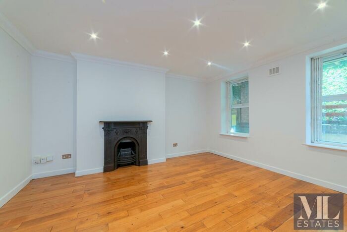 3 Bedroom Flat To Rent In Fordwych Road, West Hampstead, NW2