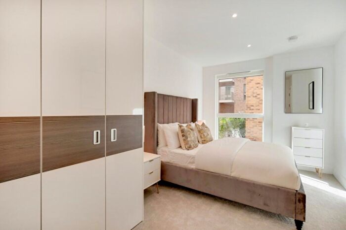 2 Bedroom Apartment To Rent In Pegler Square London, SE3