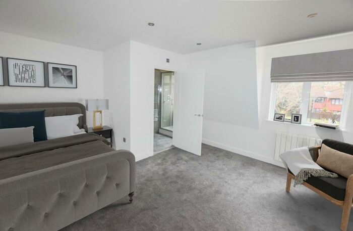 2 Bedroom Apartment To Rent In Pampisford Road, South Croydon, CR2