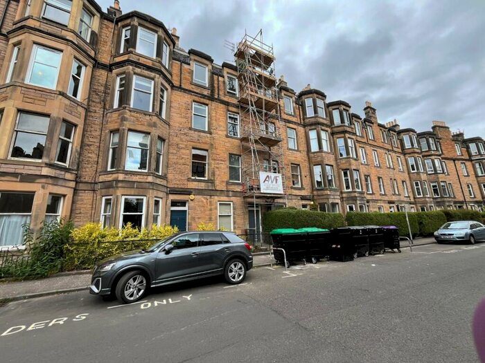 2 Bedroom Flat To Rent In Millar Crescent, Morningside, Edinburgh, EH10