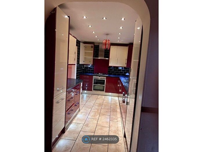 3 Bedroom Terraced House To Rent In Wesley Avenue, Hounslow, TW3