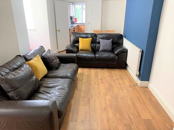 6 Bedroom Property To Rent In Russell Street, Swansea, SA1