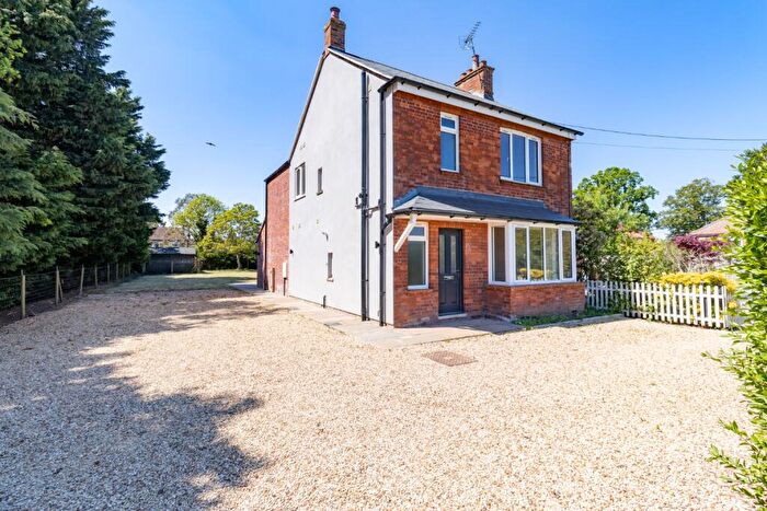 4 Bedroom Detached House For Sale In Ryston End, Downham Market, Norfolk, PE38