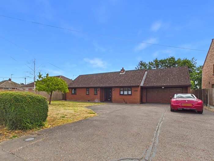 3 Bedroom Detached Bungalow For Sale In The Drove, Barroway Drove, Downham Market, PE38