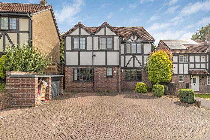 5 Bedroom Detached House To Rent In Tintern Close, Barrs Court, BS30