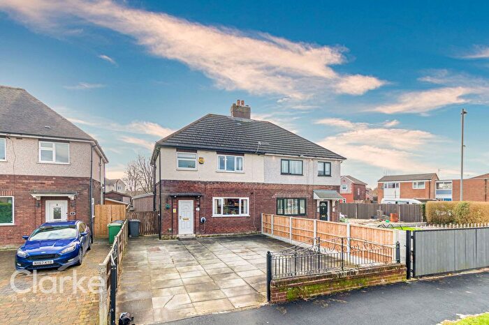 3 Bedroom Semi-Detached House For Sale In Ullswater Road, Tyldesley, Wigan, M29