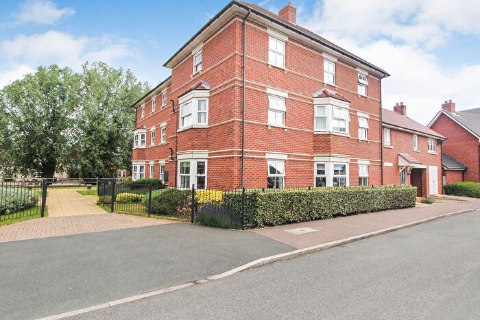 2 Bedroom Apartment For Sale In Saunders Field, Kempston, MK42