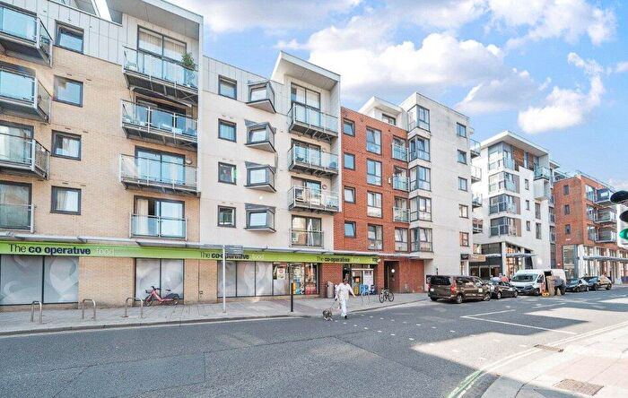 2 Bedroom Apartment For Sale In High Street, Southampton, Hampshire, SO14