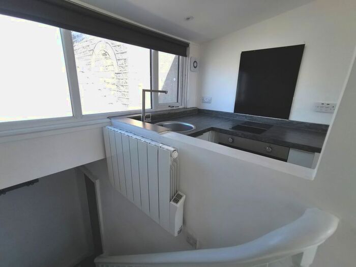 1 Bedroom Flat To Rent In Trinity Street, Huddersfield, HD1