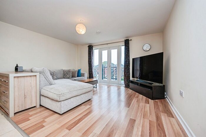 2 Bedroom Flat For Sale In Palgrave Road, Bedford, MK42
