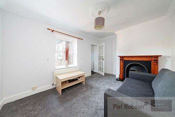 2 Bedroom Apartment To Rent In Akenside Terrace, Newcastle Upon Tyne, Tyne And Wear, NE2