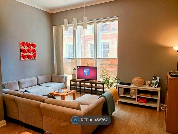 2 Bedroom Flat To Rent In Velvet House, Manchester, M1