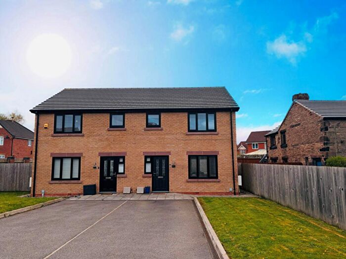 3 Bedroom Semi Detached House For Sale In Littlebrook Lane, Brookhaven, L32