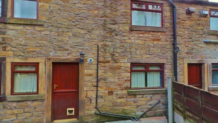 2 Bedroom Property To Rent In Wagner St, Halliwell, Bolton, BL1