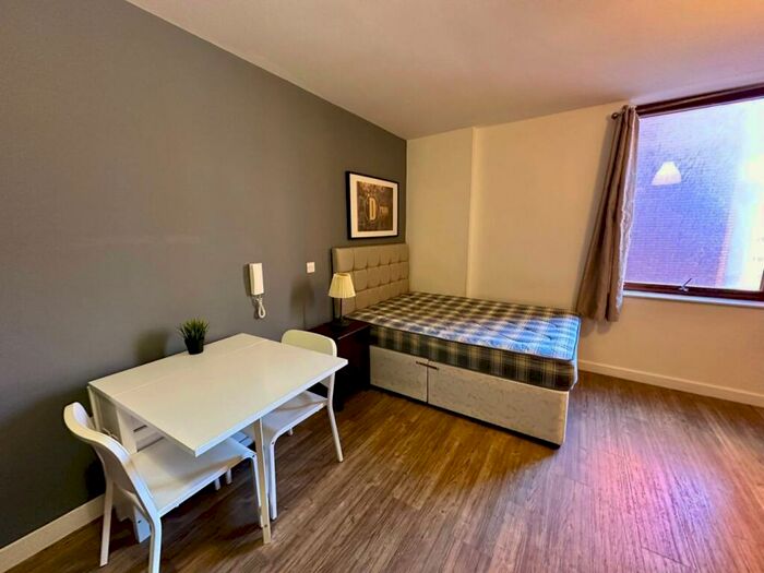 Studio To Rent In Moorfields, Liverpool, L2