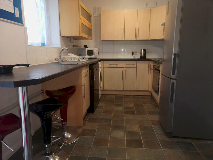 5 Bedroom Semi-Detached House To Rent In The Crescent, Brighton, BN2